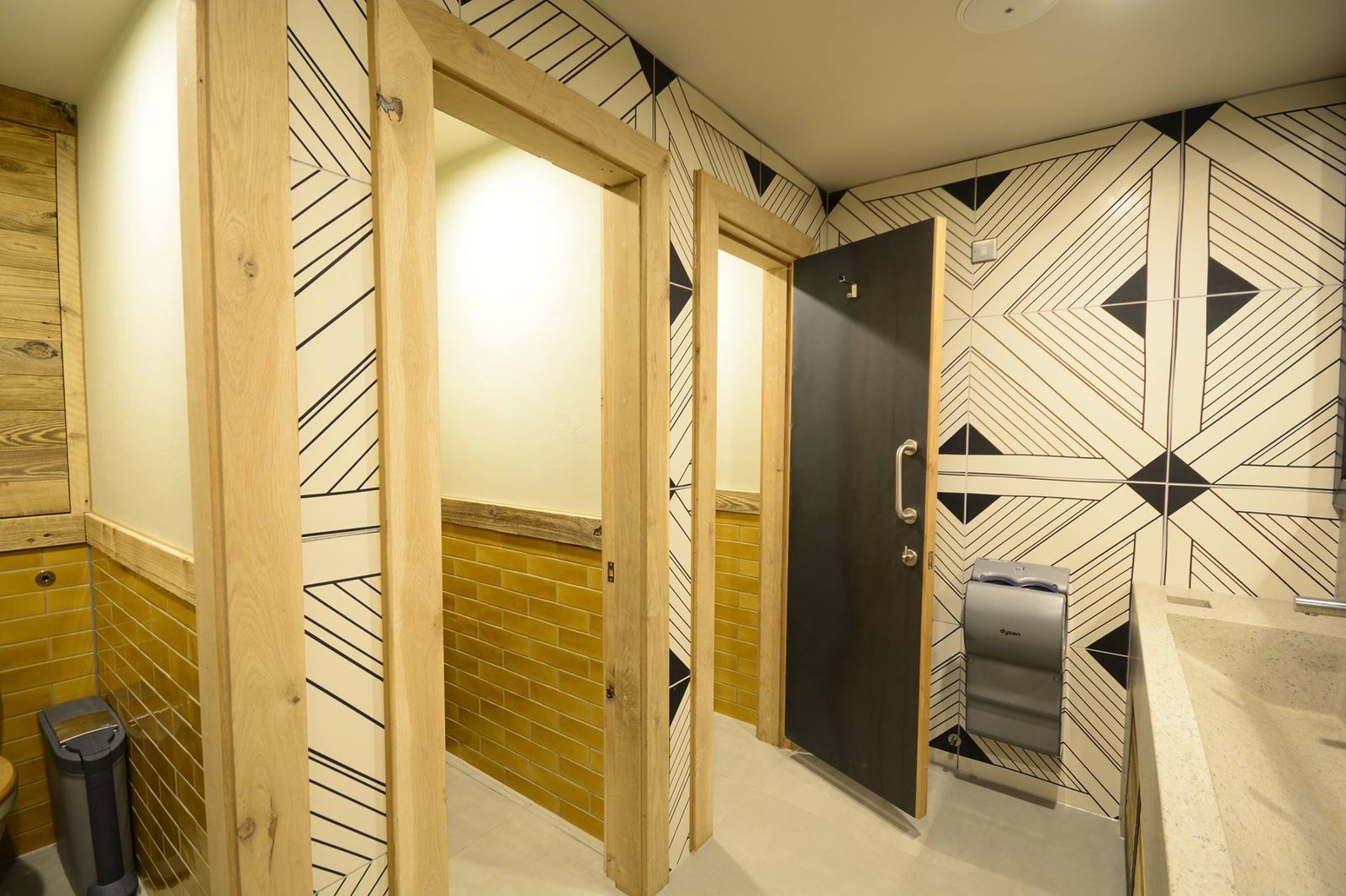 B29C4045-53C5-4709-9823-C2B0AF25C177