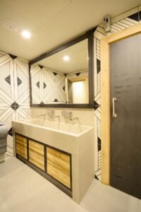 CC5CBA52-A065-4D90-8D12-F5BBF1C2A682