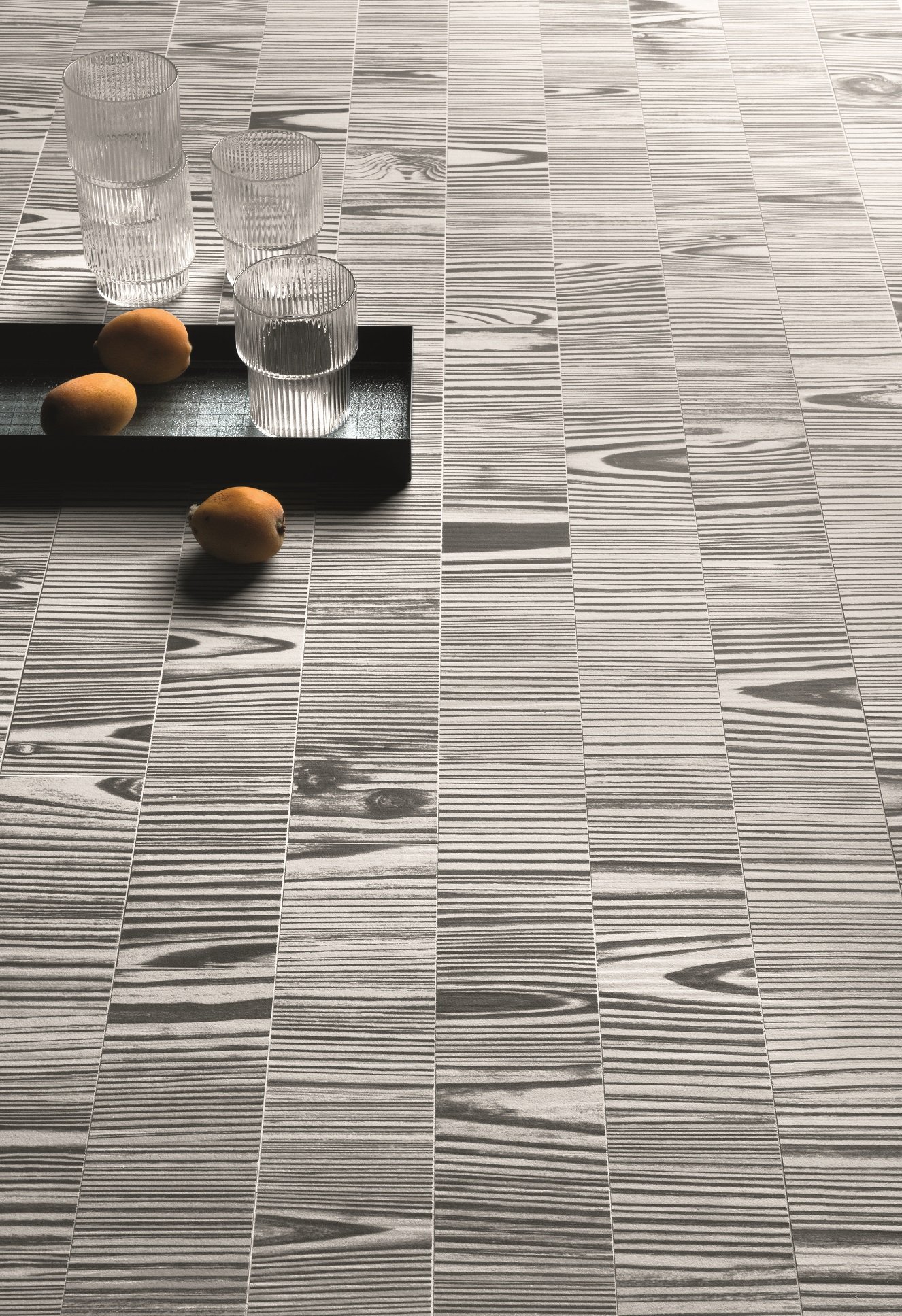 41Zero42_Paint_It_01_Nero_7x60_OK